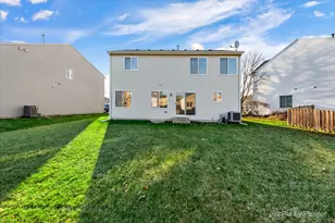 1065 Port Royal Rd, Pingree Grove, IL 60140 - Photo 32