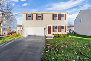 1065 Port Royal Rd, Pingree Grove, IL 60140 - Photo 1