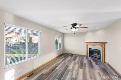 1065 Port Royal Road, Pingree Grove, IL 60140 - Photo 2