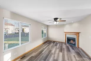 1065 Port Royal Rd, Pingree Grove, IL 60140 - Photo 2