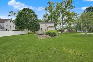 359 W State St, Paxton, IL 60957 - Photo 28
