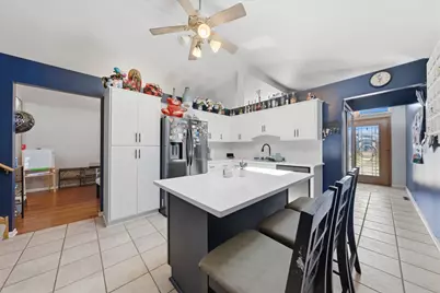 7027 W 64th Place, Chicago, IL 60638 - Photo 8