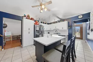 7027 W 64th Pl, Chicago, IL 60638 - Photo 8