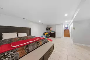 7027 W 64th Pl, Chicago, IL 60638 - Photo 22