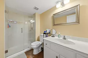 7027 W 64th Pl, Chicago, IL 60638 - Photo 16