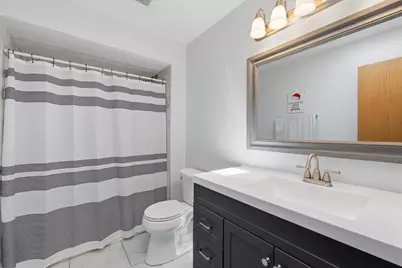 7027 W 64th Place, Chicago, IL 60638 - Photo 14