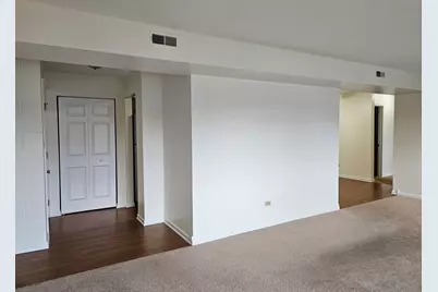 833 Village Quarter Road #G2, West Dundee, IL 60118 - Photo 6