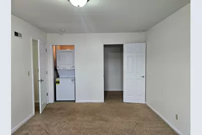 833 Village Quarter Road #G2, West Dundee, IL 60118 - Photo 20
