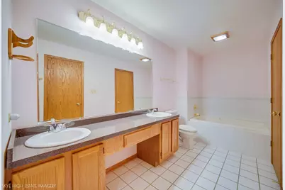 7940 W Tiffany Court, Palos Hills, IL 60465 - Photo 16