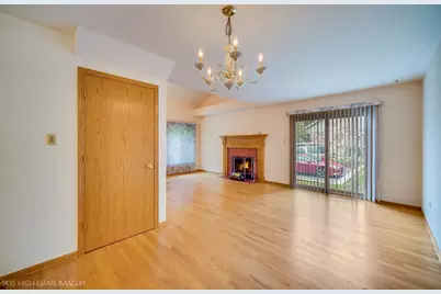 7940 W Tiffany Court, Palos Hills, IL 60465 - Photo 8