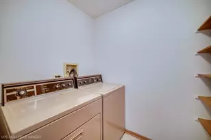 7940 W Tiffany Ct, Palos Hills, IL 60465 - Photo 20