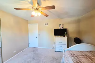 1294 Downing St, Roselle, IL 60172 - Photo 28