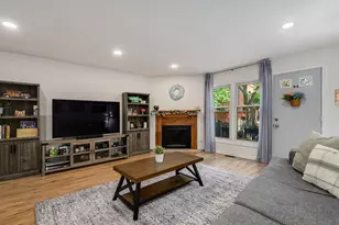 492 W Belmont Ave, Chicago, IL 60657 - Photo 6