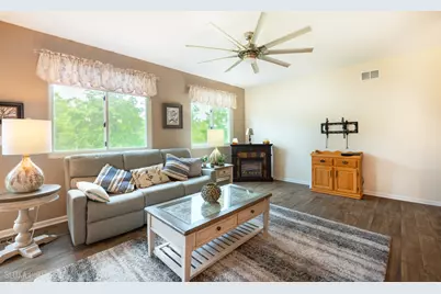1902 Doolin Avenue, McHenry, IL 60050 - Photo 10