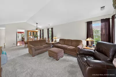 634 Village Road #B, Crystal Lake, IL 60014 - Photo 4