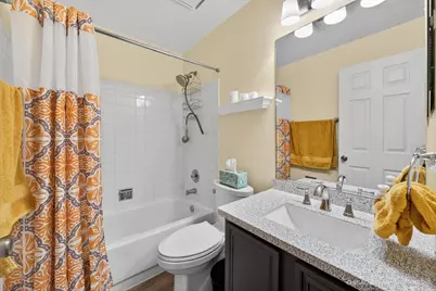 634 Village Road #B, Crystal Lake, IL 60014 - Photo 12