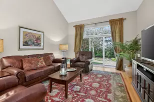 7940 Ashbrook Ct, Darien, IL 60561 - Photo 4