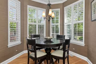 7940 Ashbrook Ct, Darien, IL 60561 - Photo 10