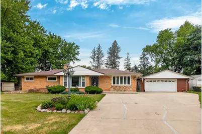 106 Superior Avenue, Machesney Park, IL 61115 - Photo 2