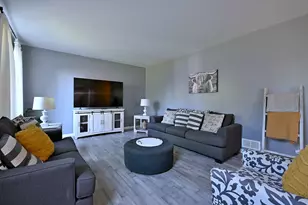 8305 Waterbury Dr, Joliet, IL 60431 - Photo 18