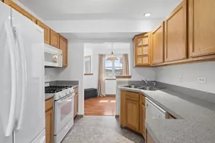 22990 Westwind Dr, Richton Park, IL 60471 - Photo 6