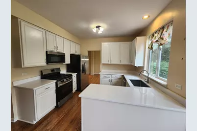 460 Arlington Lane, Grayslake, IL 60030 - Photo 6
