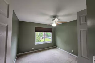 460 Arlington Ln, Grayslake, IL 60030 - Photo 12