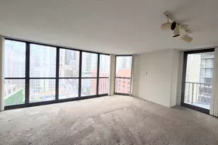 10 E Ontario St, Chicago, IL 60611 - Photo 2