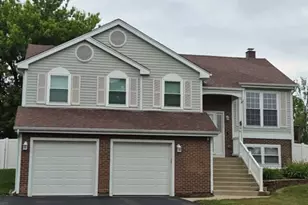 396 Nantucket Ct, Bartlett, IL 60103 - Photo 1