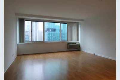 211 E Ohio Street #2719, Chicago, IL 60611 - Photo 8