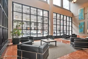 211 E Ohio St, Chicago, IL 60611 - Photo 2