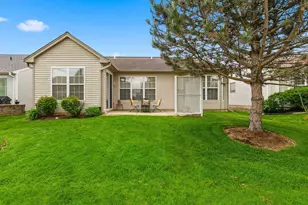 13372 Longmeadow Dr, Huntley, IL 60142 - Photo 2