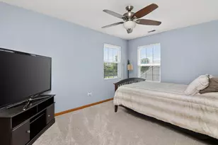 395 S Palmer Dr, Bolingbrook, IL 60490 - Photo 24