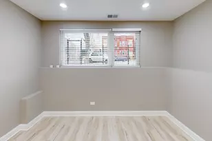 3822 W Huron St, Chicago, IL 60624 - Photo 8