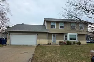 430 Gillings Dr, Gurnee, IL 60031 - Photo 1
