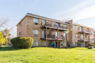 827 College Blvd, Addison, IL 60101 - Photo 10