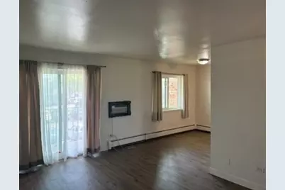827 College Boulevard #202, Addison, IL 60101 - Photo 2