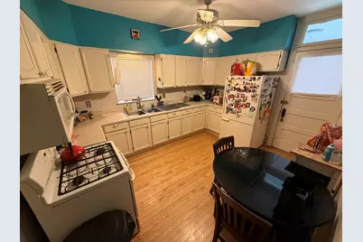 4136 W Cornelia Avenue, Chicago, IL 60641 - Photo 12