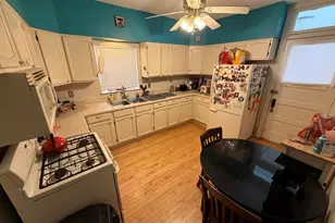 4136 W Cornelia Ave, Chicago, IL 60641 - Photo 12