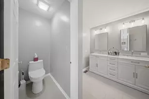 1422 Almaden Ln, Gurnee, IL 60031 - Photo 14