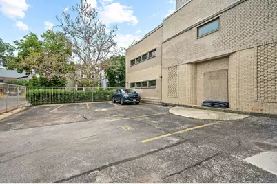 1100 W Cornelia Avenue #118, Chicago, IL 60657 - Photo 18