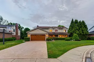 3903 Kiess Dr, Glenview, IL 60026 - Photo 1