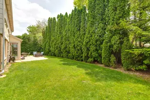 3903 Kiess Dr, Glenview, IL 60026 - Photo 64