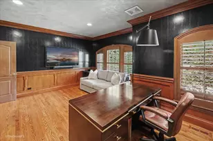 12 Carlisle Dr, Oak Brook, IL 60523 - Photo 54