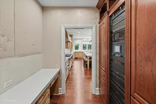 12 Carlisle Dr, Oak Brook, IL 60523 - Photo 46