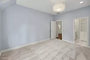 12 Carlisle Dr, Oak Brook, IL 60523 - Photo 72