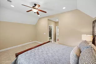 12 Carlisle Dr, Oak Brook, IL 60523 - Photo 84
