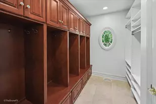 12 Carlisle Dr, Oak Brook, IL 60523 - Photo 56