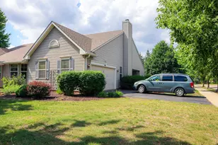 1286 Chestnut Ln, Yorkville, IL 60560 - Photo 2