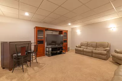 1021 Bertram Drive, Freeport, IL 61032 - Photo 24